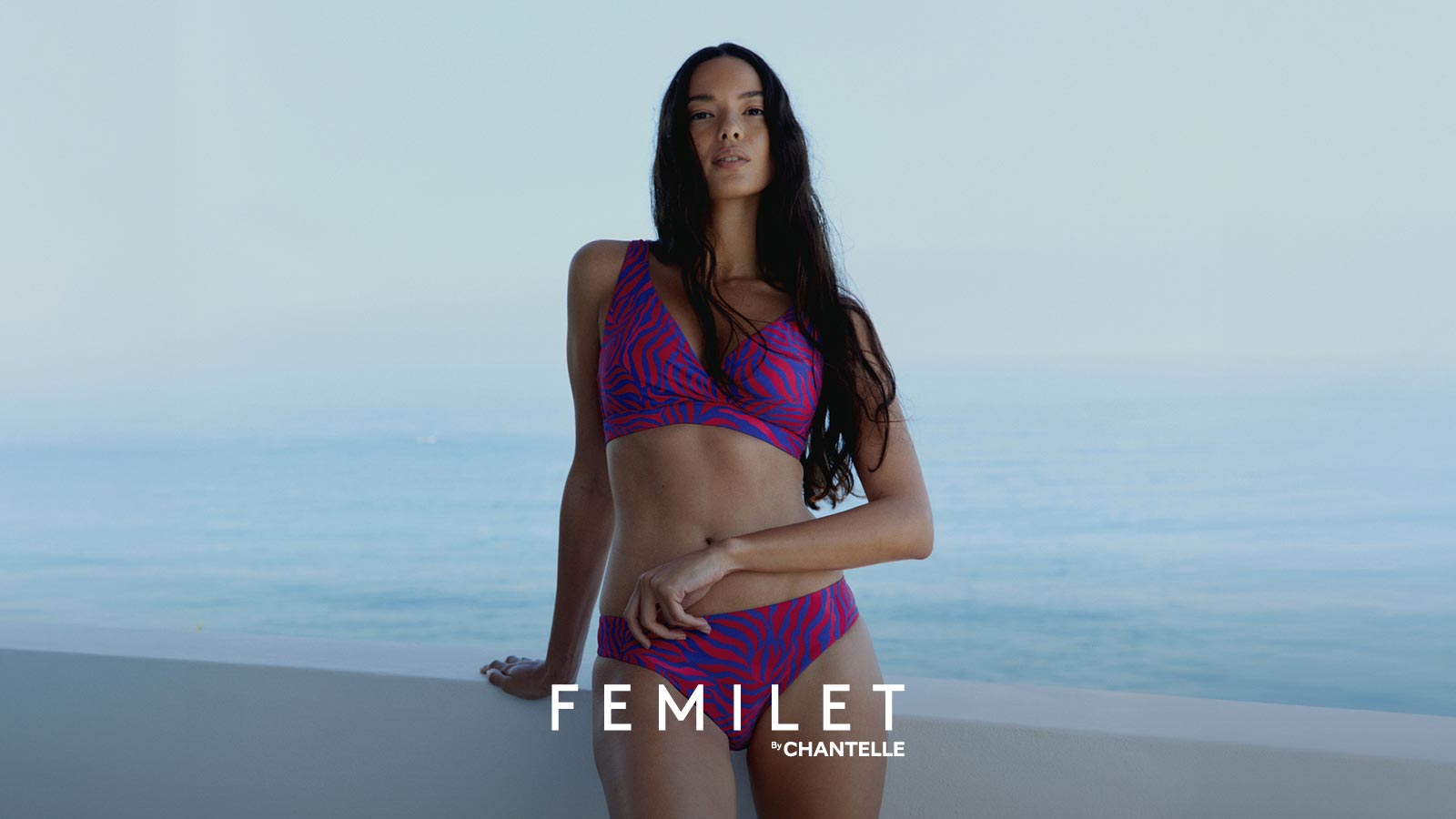 Für Ihre Beach-Garderobe beginnt jetzt die schönste Saison: Farbrausch & Flower Vibes